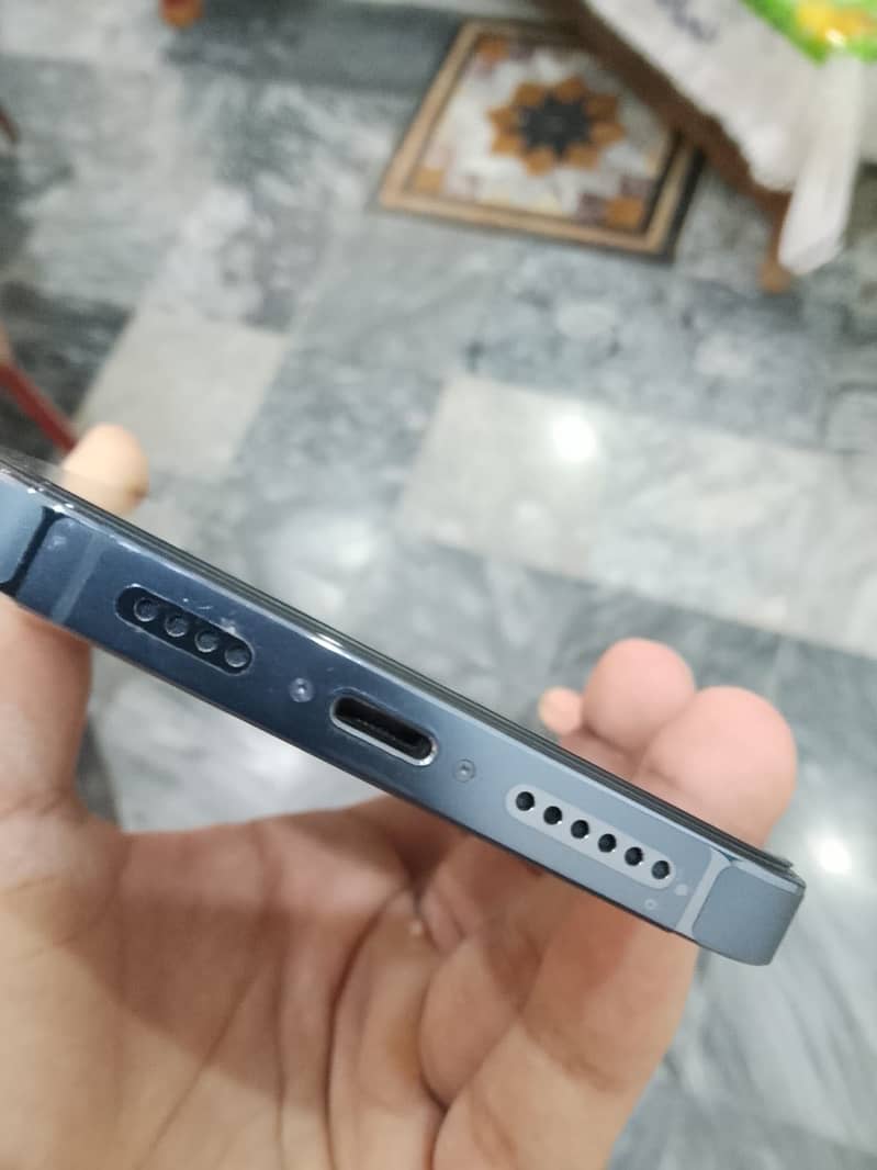 Apple iPhone 13 Pro Max 3