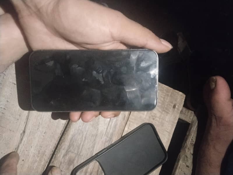 Apple iPhone 13 Pro 2