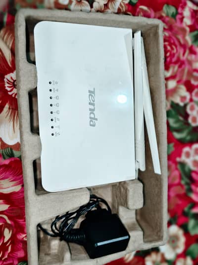 Wireless n300 F3 tripple anteena Router