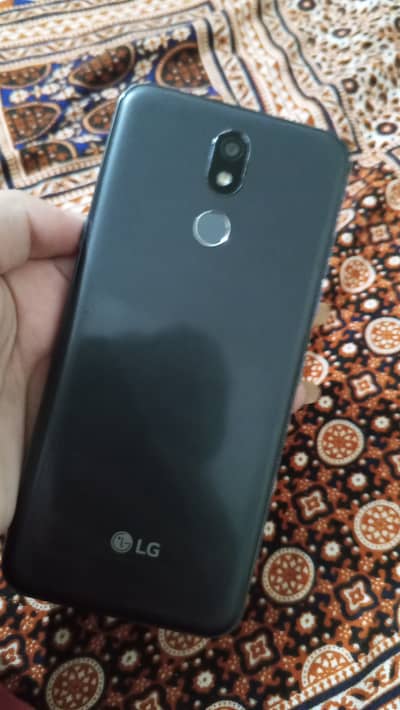 LG K40