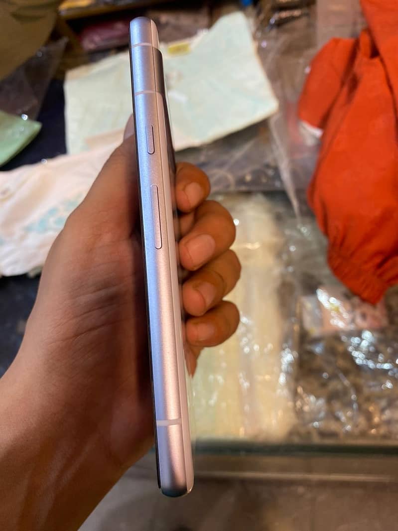 Google Pixel 7a 8