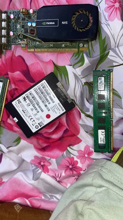 NVDIA NVS GRAPHIC CARD  2gb 8 gb ddr 3 ram kingston x300 128 gb