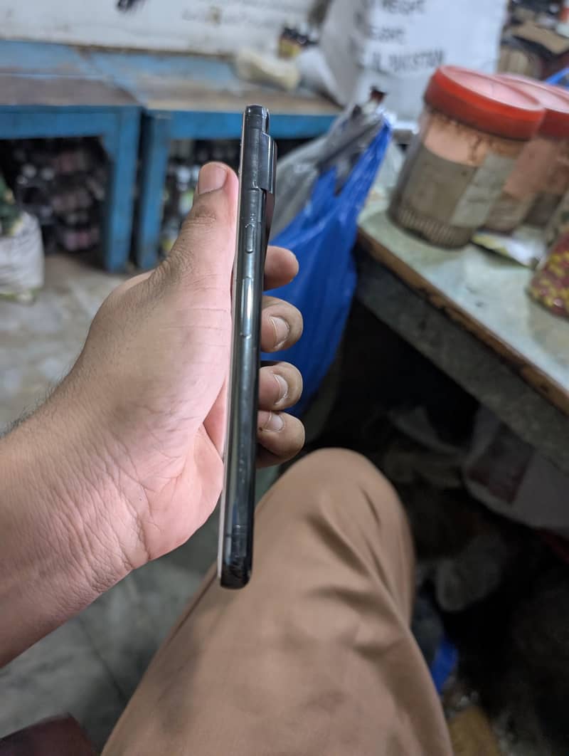 Google Pixel 8 Pro 3
