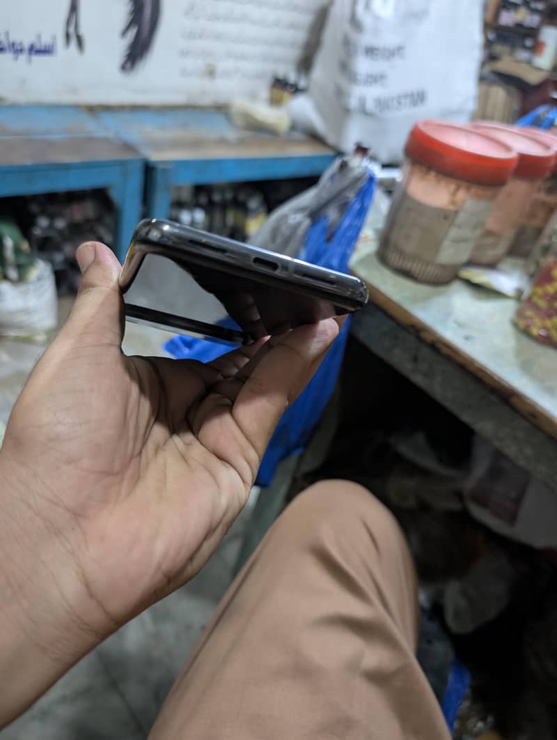 Google Pixel 8 Pro 6