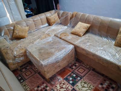 6 seater Sofa set with Table and cusions