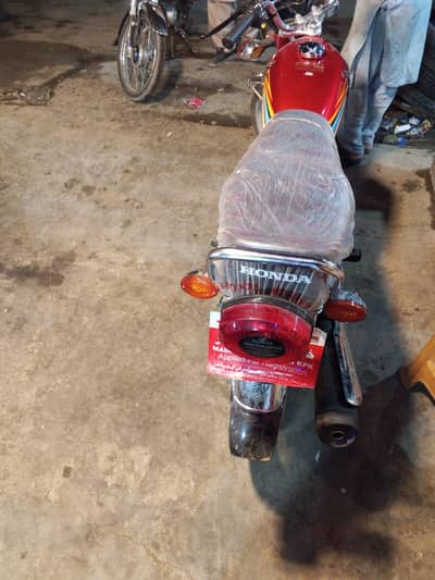 Honda 125 sell 370 km use hy
