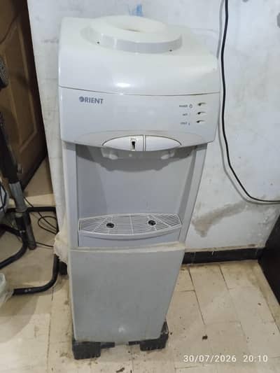 ORIENT WATER DISPENSER