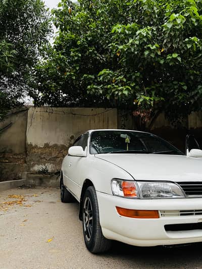 Toyota Indus Corolla GL 2001