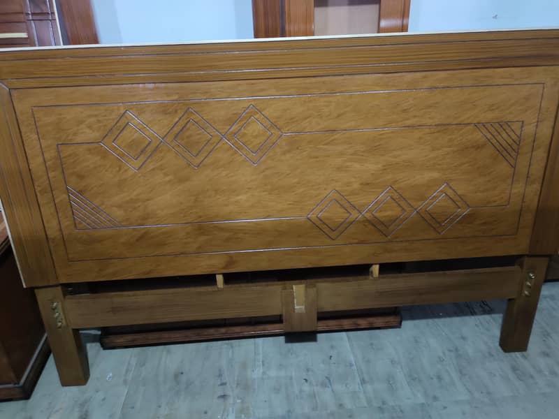 king size double bed 4