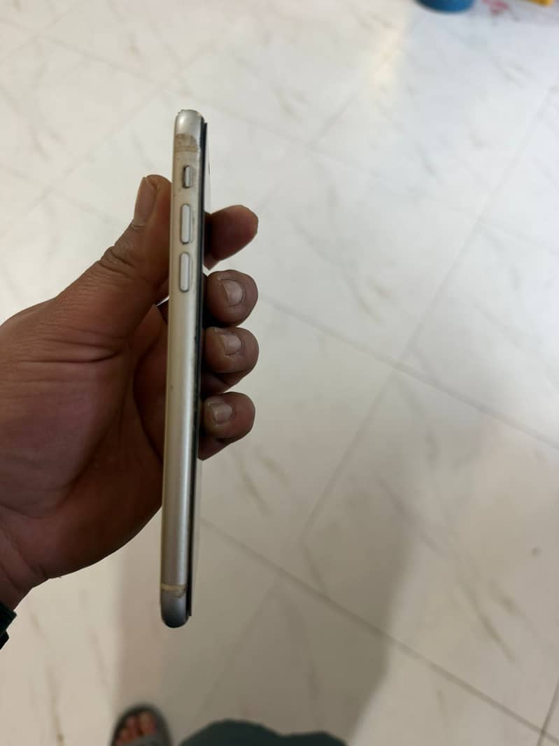 Apple iPhone 11 6