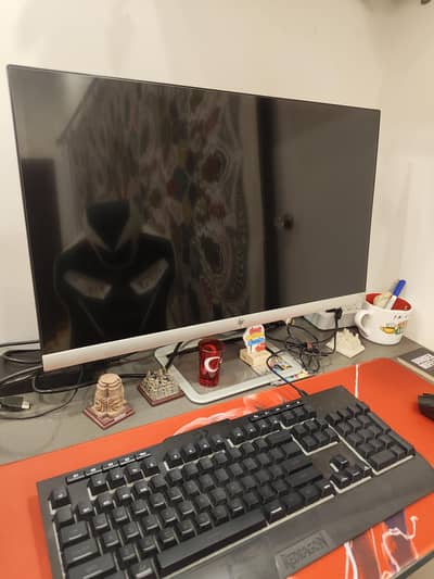 HP 27es, HP Monitor 27 Inches, 9.5/10 Condition