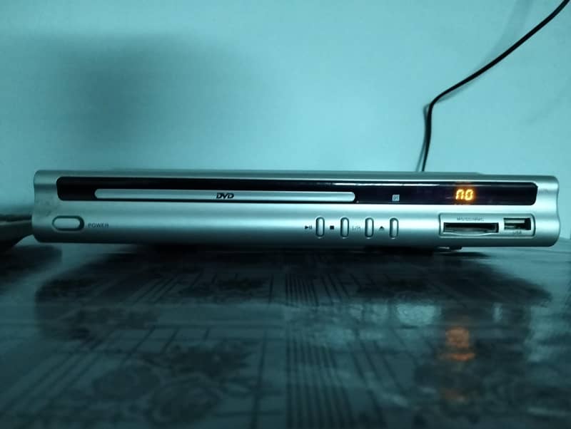 DVD PLAYER 2