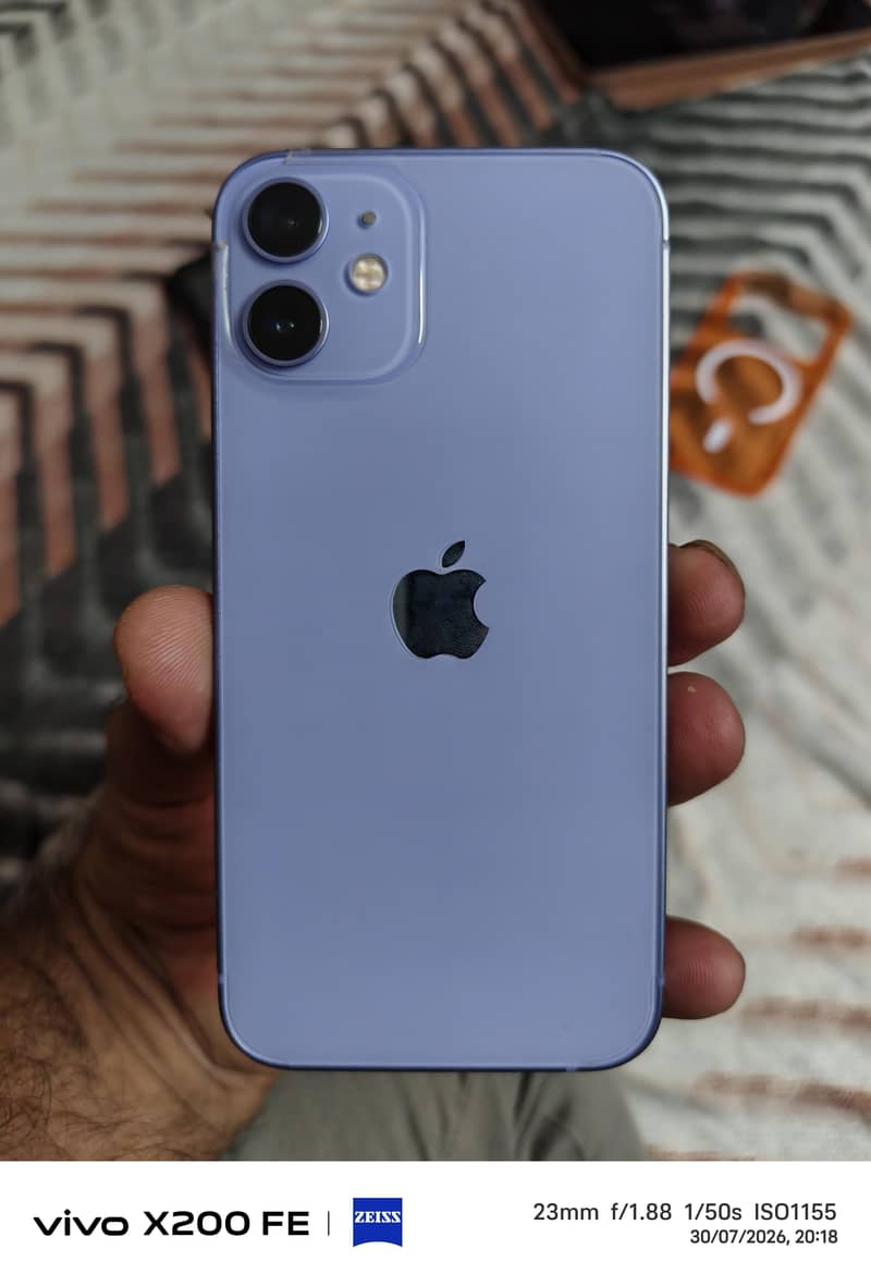 Apple iPhone 12 mini 1
