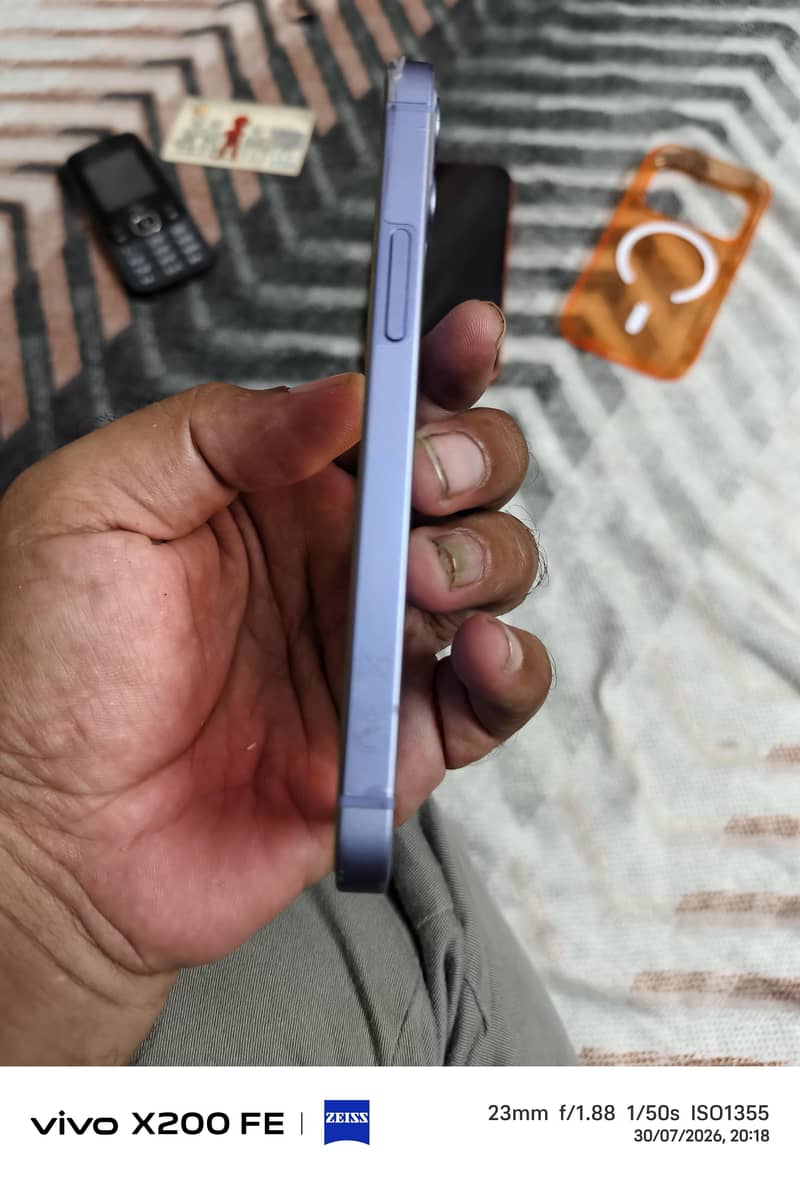 Apple iPhone 12 mini 4