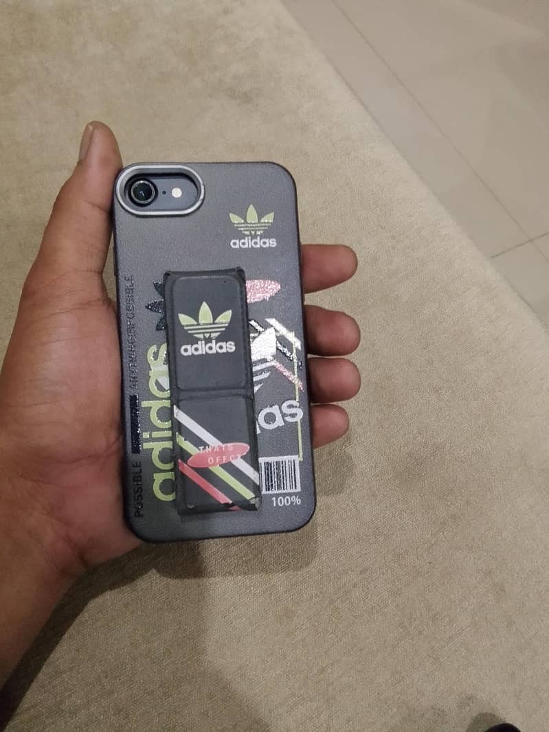 Apple iPhone 7 1