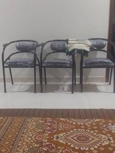 Chair selling