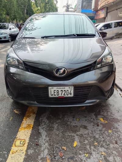 Toyota Vitz 2014