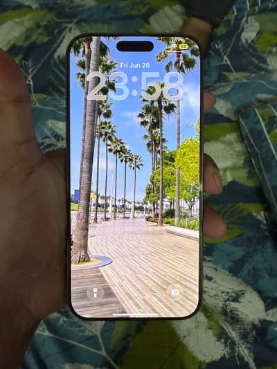 Apple iPhone 16 Pro Max