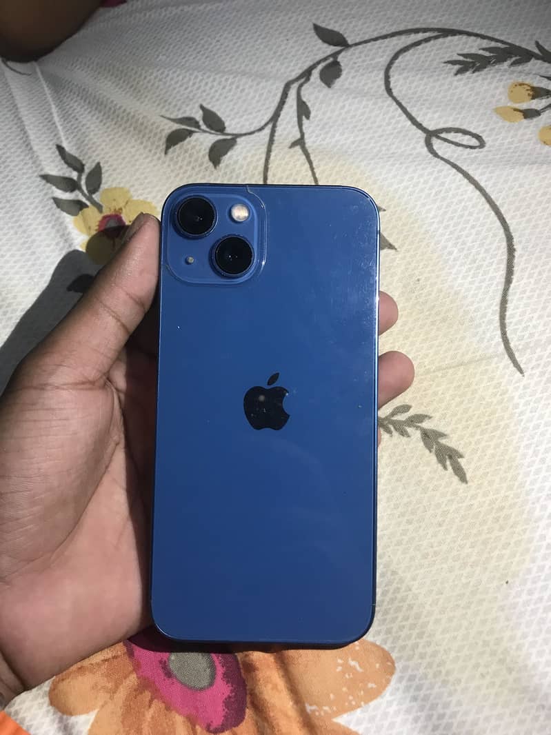 Apple iPhone 13 5