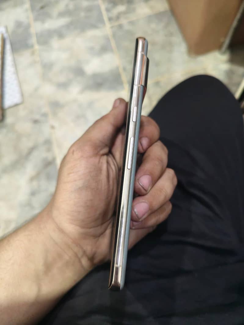 Google Pixel 7 Pro 2
