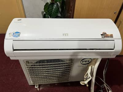 Pel Fit Hot&Cool Inverter 1 Ton