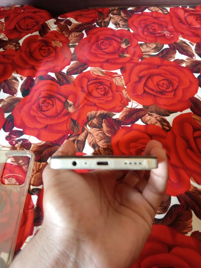 Realme Note 70 4
