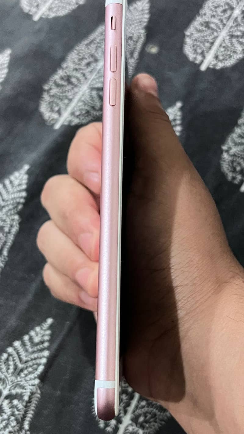 Apple iPhone 7 Plus 5