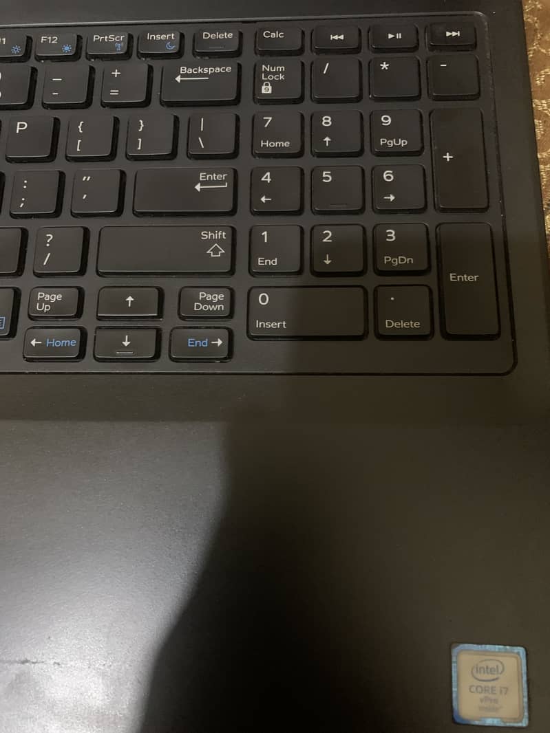 Dell Latitude E5570 4