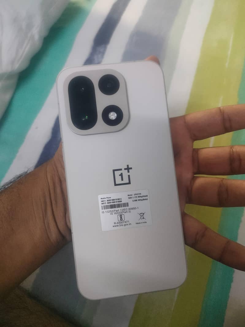 One Plus 15 1