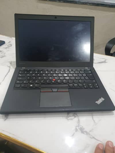 Lenovo ThinkPad X270