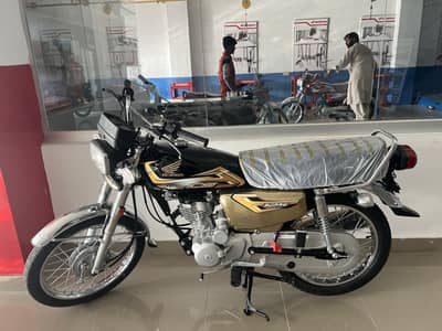 125 golden edition