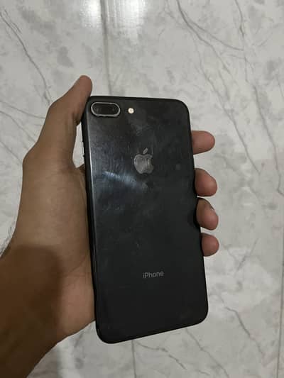 Apple iPhone 8 Plus (F. U)