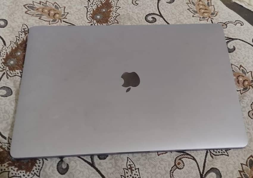 MacBook 2018 1