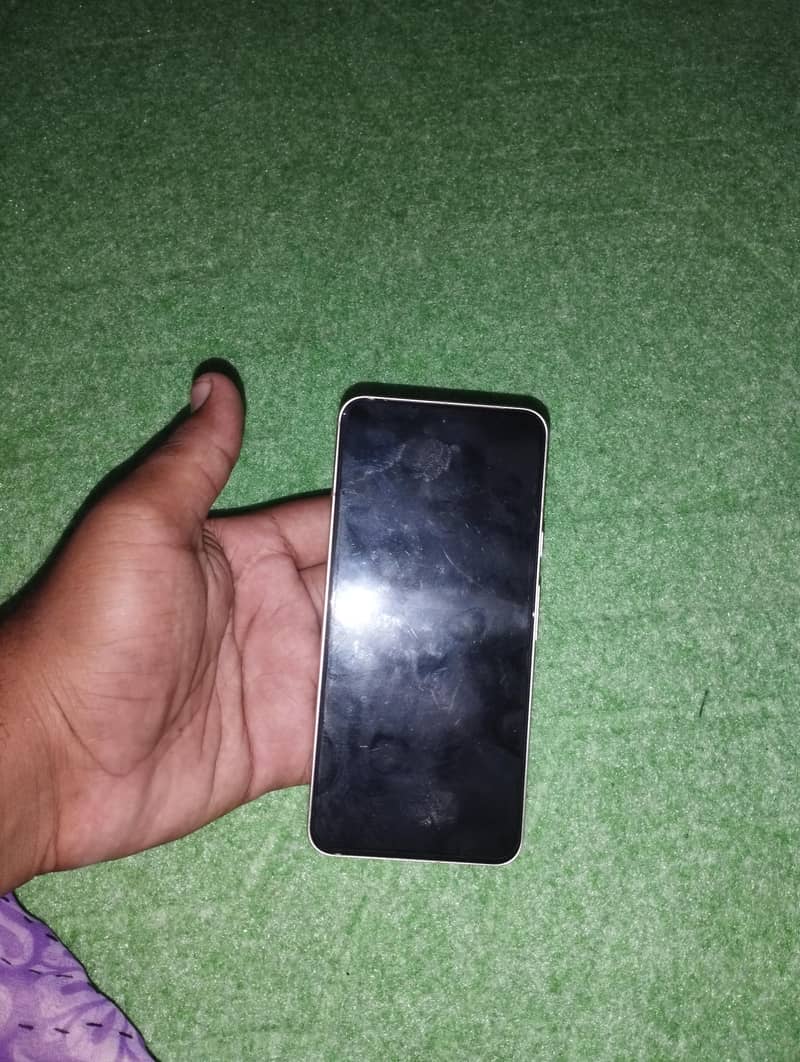 Google Pixel 8 6