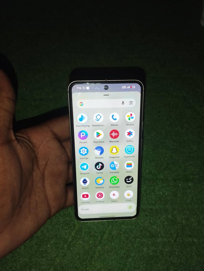 Google Pixel 8 7