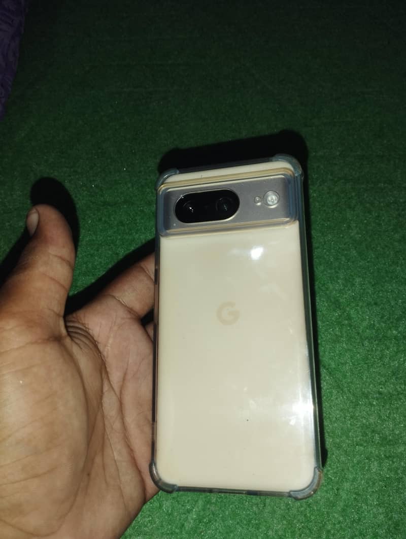 Google Pixel 8 9