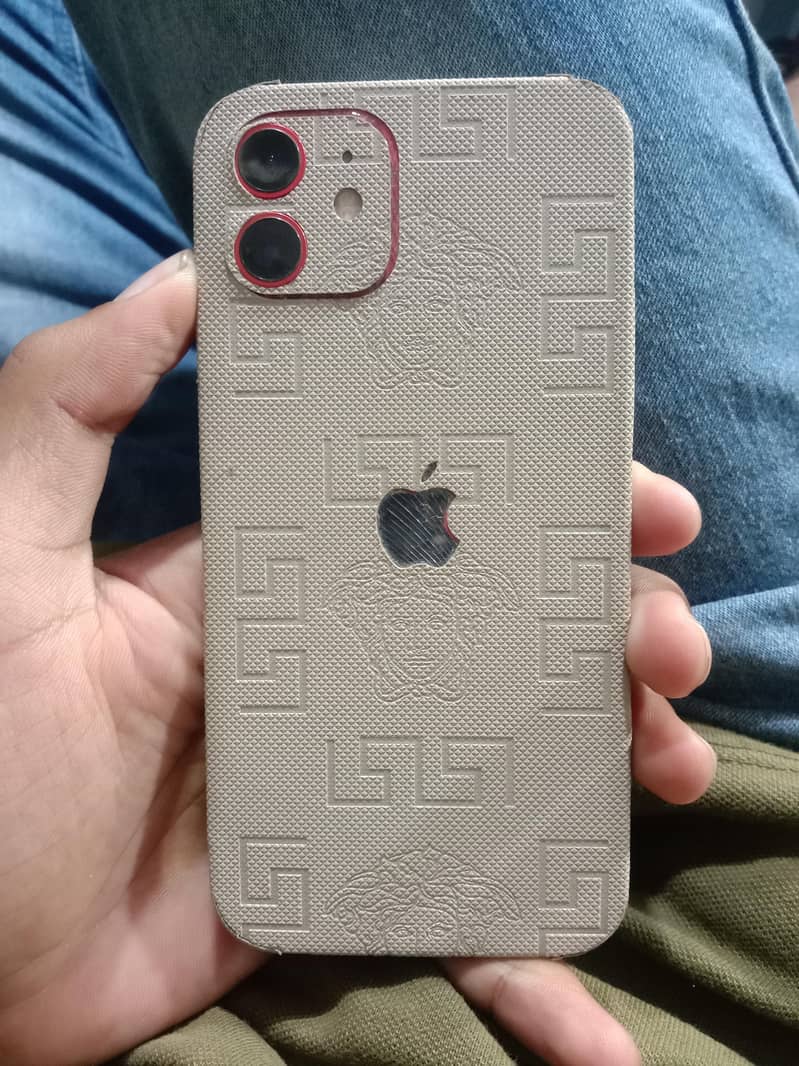 Apple iPhone 12 1