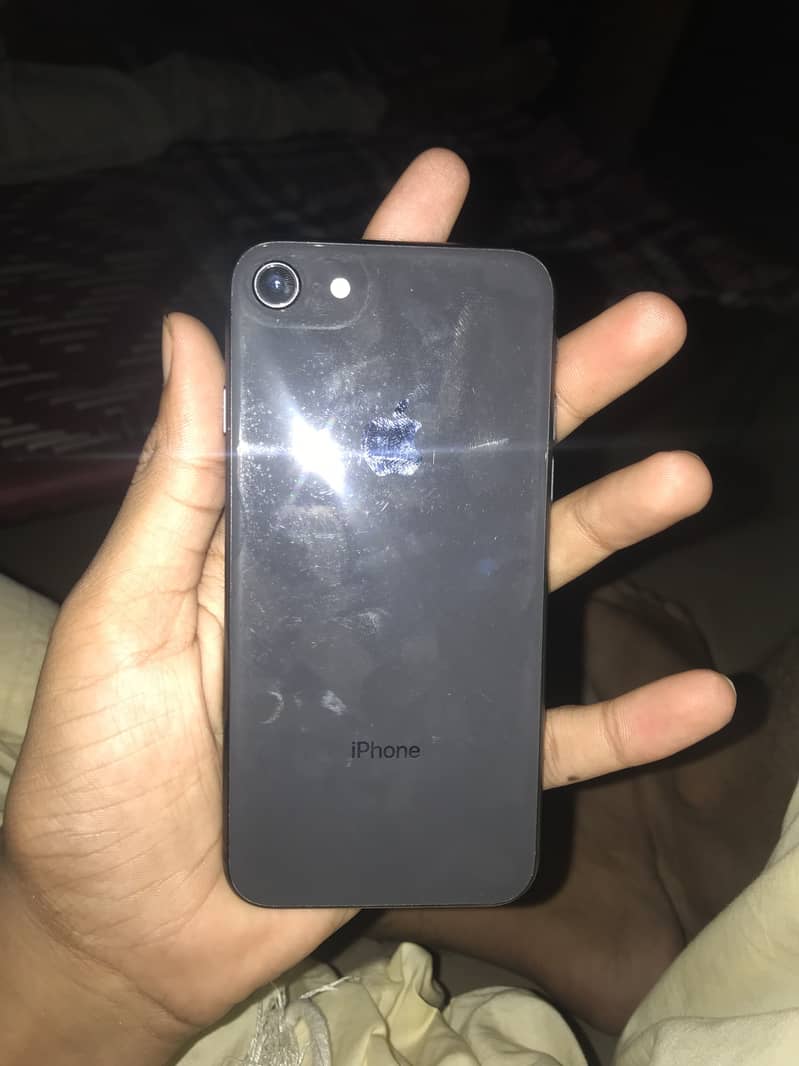 Apple iPhone 8 0