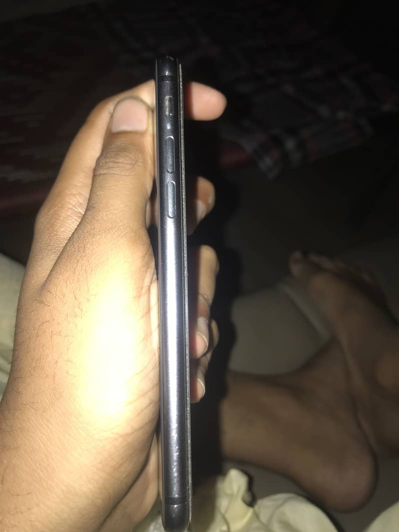 Apple iPhone 8 2