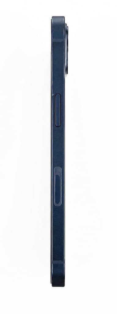 Apple iPhone 13 5