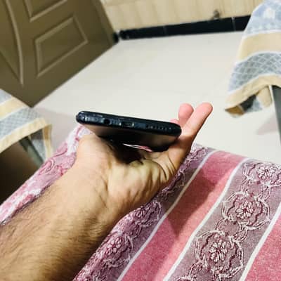 Infinix Smart 6 box sath ha charger bi