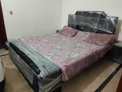 Double bed available for sale with side table