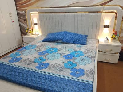 4 PC bedroom set almost new