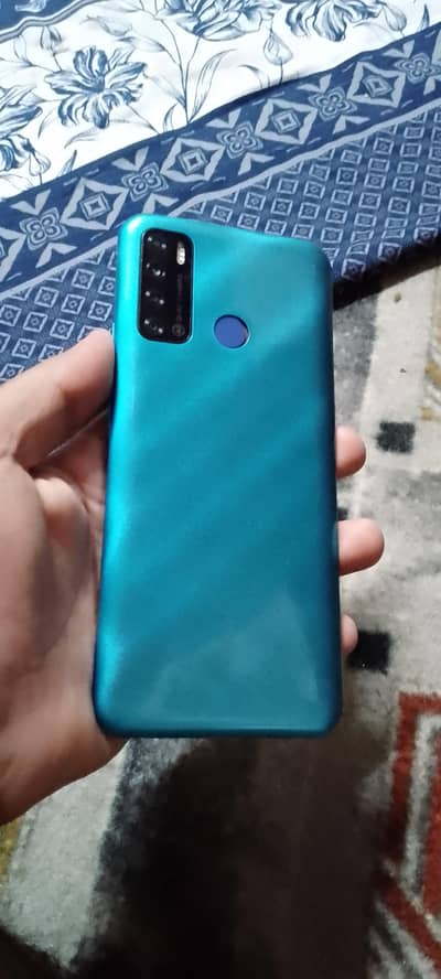 Tecno Pouvoir 4