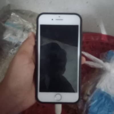 Apple iPhone 7