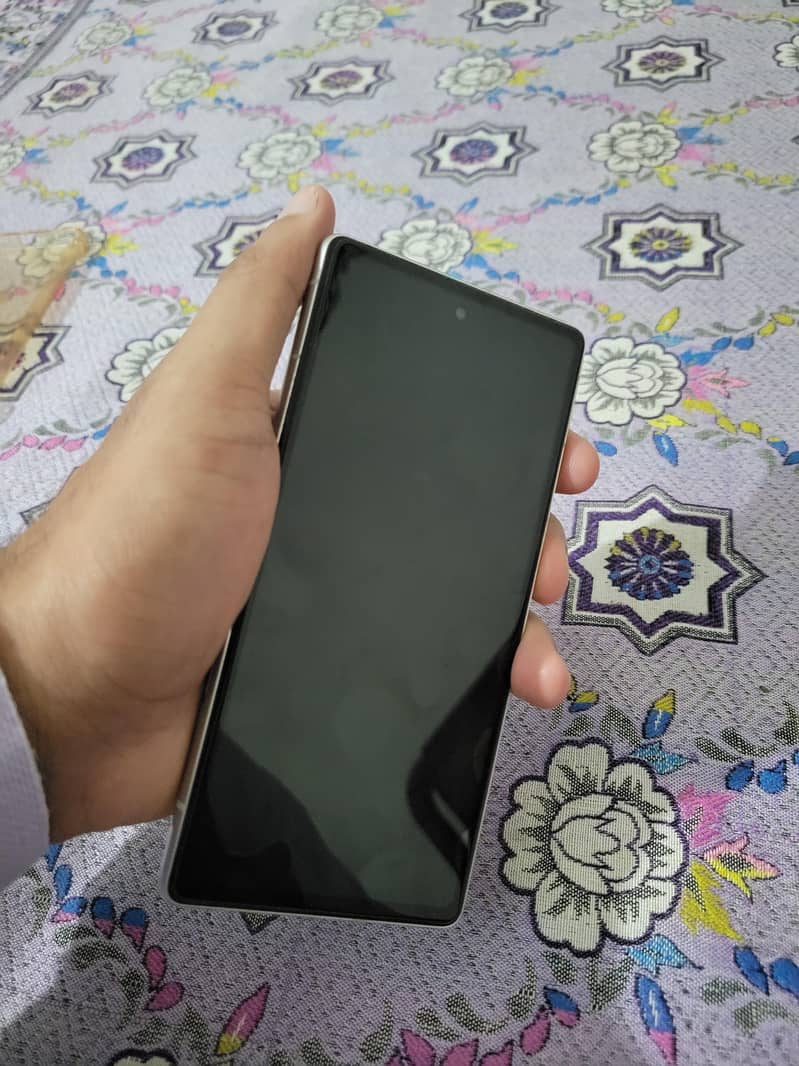 Google Pixel 7a 1
