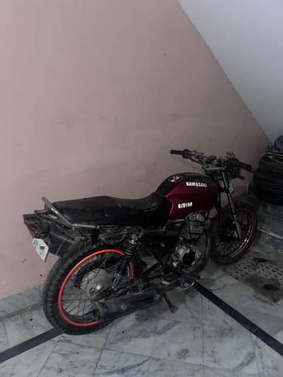 RAVI PIAGGIO ONLY PARTS AVAILABLE FOE SALE WHICH ARE IN PICTURE. .