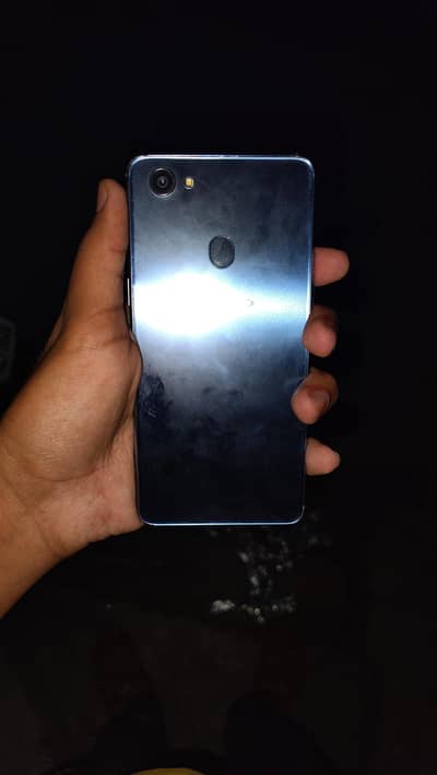 OPPO F7