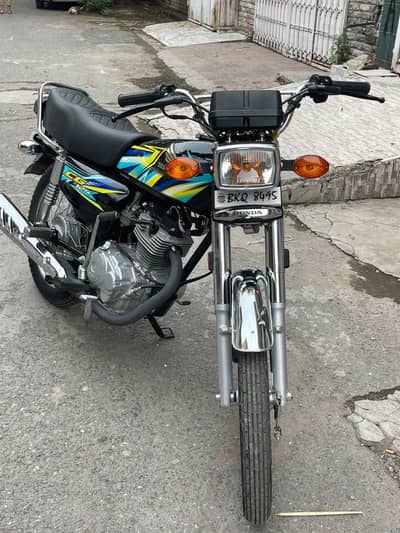 Honda CG 125 2026 Model – 10/10 Condition – 1800 KM Only
