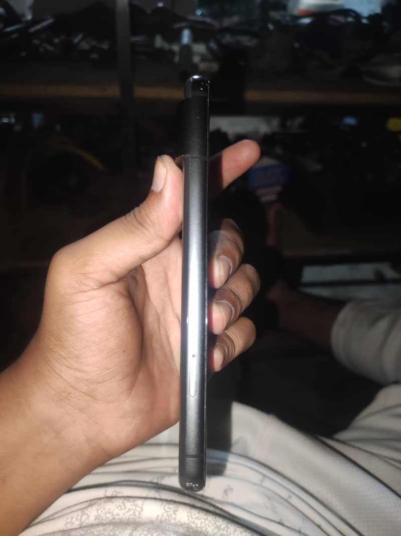 Google Pixel 8 5